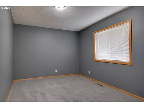 Bedroom - 245 Taurus St, Molalla, OR 97038 photo 3 of 6