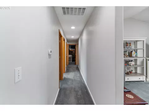 Entry Way - 245 Taurus St, Molalla, OR 97038 photo 4 of 4
