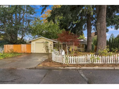 41 34th St, Washougal, WA 98671