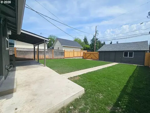 Exterior - 340 17th Ave, Longview, WA 98632 photo 5 of 9
