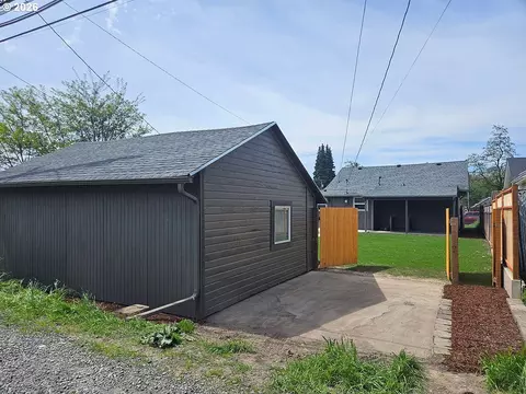 Exterior - 340 17th Ave, Longview, WA 98632 photo 8 of 9