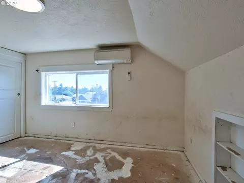 Bedroom - 329 SW Main St, Willamina, OR 97396 photo 8 of 11