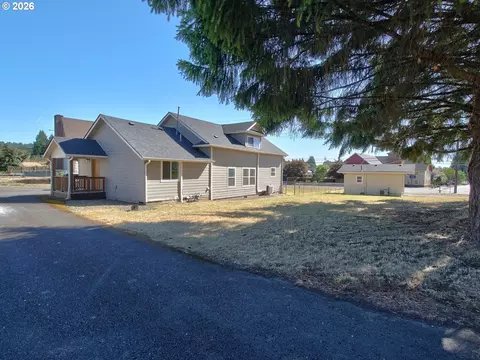 Other - 329 SW Main St, Willamina, OR 97396 photo 2 of 10