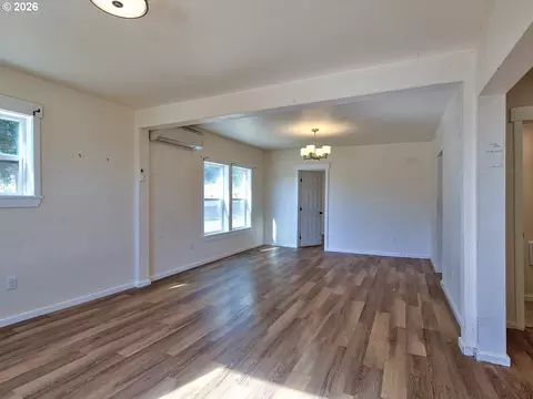 Living - 329 SW Main St, Willamina, OR 97396 photo 2 of 8