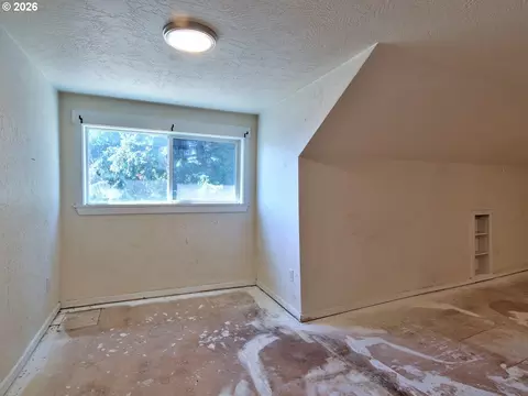 Bedroom - 329 SW Main St, Willamina, OR 97396 photo 11 of 11