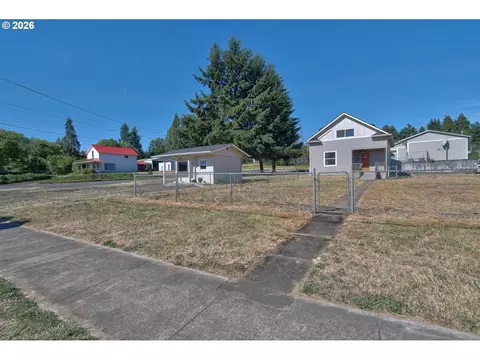 329 SW Main St, Willamina, OR 97396