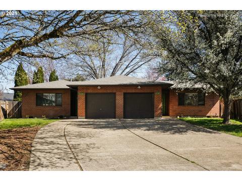 521 E Michelle Ct, Newberg, OR 97132 photo 1