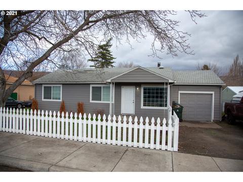 741 Chenowith Loop Rd, The Dalles, OR 97058 photo 1