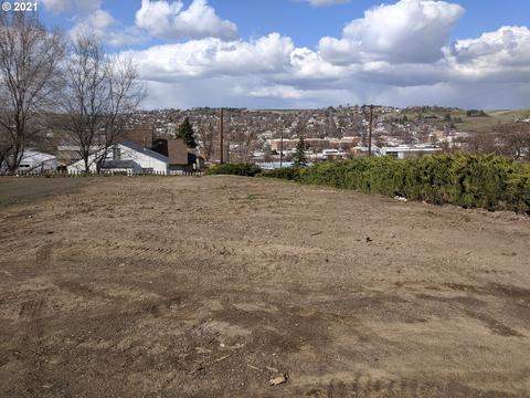 705 SW 7th St, Pendleton, OR 97801 photo 1