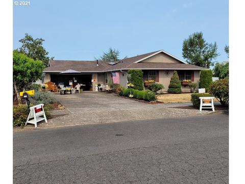 Undisclosed, Molalla, OR 97038 photo 1