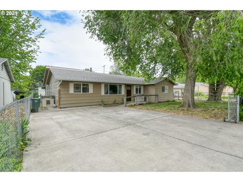 2429 SW Perkins Ave, Pendleton, OR 97801 photo 1