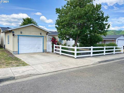 377 E Locust Ct, Yoncalla, OR 97499 photo 1