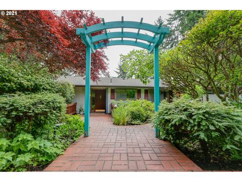2545 Birch Ln, Eugene, OR 97403 photo 1