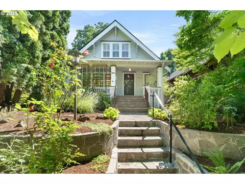 1304 SE 51st Ave, Portland, OR 97215