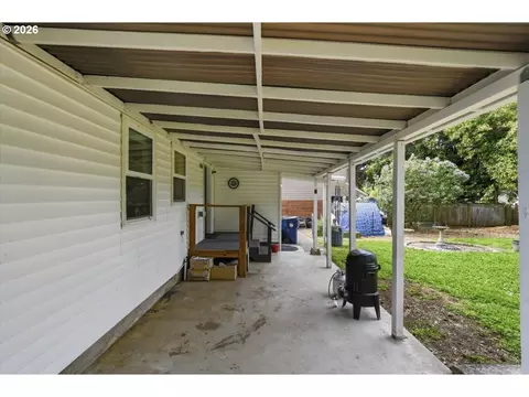 Exterior - 731 NW Hill St, Camas, WA 98607 photo 8 of 10