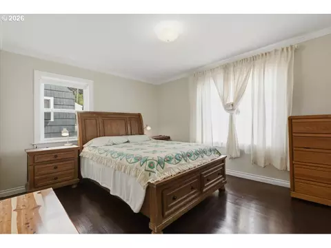 Bedroom - 731 NW Hill St, Camas, WA 98607 photo 1 of 2