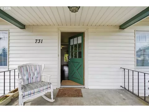 Exterior - 731 NW Hill St, Camas, WA 98607 photo 3 of 10