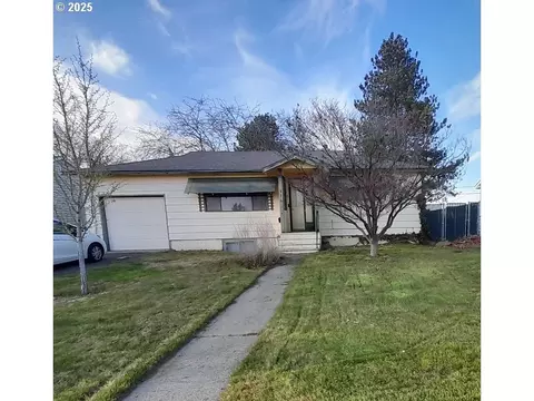 516 Blue St, Richland, WA 99354
