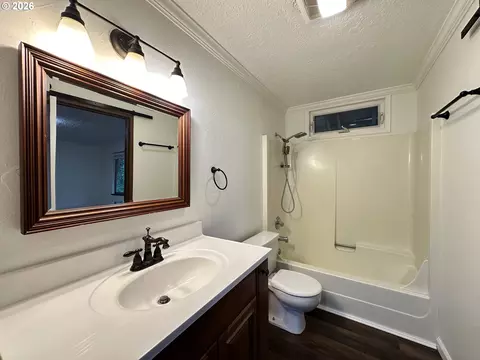 Bath - 36350 Dubarko Rd, Sandy, OR 97055 photo 1 of 3