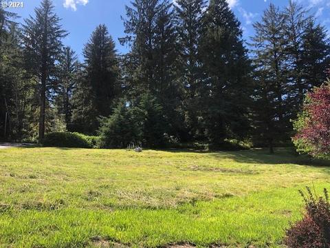Clearwater Cove Way, Florence, OR 97439
