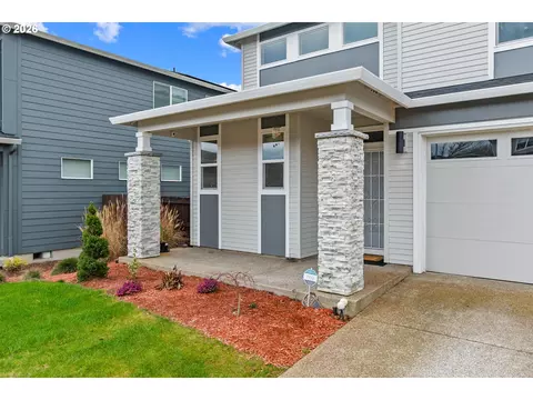 Exterior - 652 SW 49th Dr, Gresham, OR 97080 photo 4 of 7