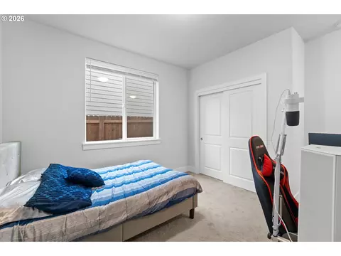 Bedroom - 652 SW 49th Dr, Gresham, OR 97080 photo 2 of 10