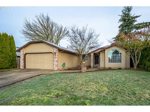 205 Sunset Dr, Newberg, OR 97132 photo 1