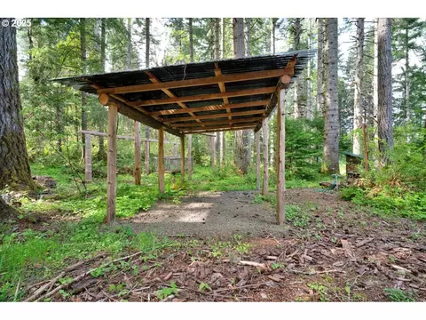 38220 Boscage Ln, Springfield, OR 97478 photo 9