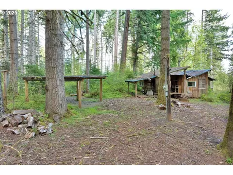 38220 Boscage Ln, Springfield, OR 97478 photo 2