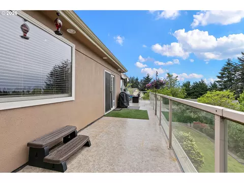 Exterior - 3147 Tanner Park Dr, Eugene, OR 97405 photo 3 of 7