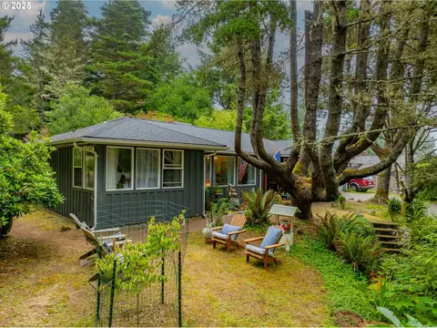 90997 Cape Arago Hwy, Coos Bay, OR 97420