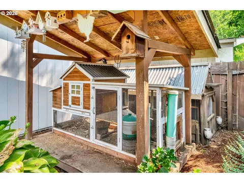 Other - 1121 Lorella Ave, Eugene, OR 97401 photo 6 of 7