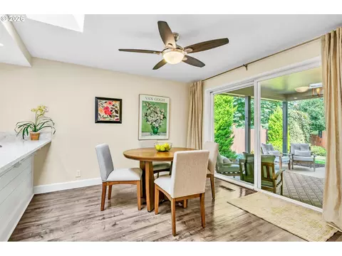 Dining - 1121 Lorella Ave, Eugene, OR 97401 photo 1 of 1