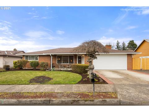 1070 NE Country Club Ave, Gresham, OR 97030 photo 1
