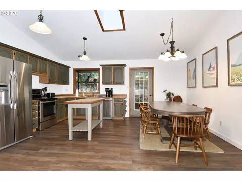 Kitchen - 64911 E Sandy River Ln, Rhododendron, OR 97049 photo 1 of 3