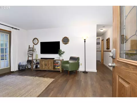 Entry Way - 64911 E Sandy River Ln, Rhododendron, OR 97049 photo 1 of 3