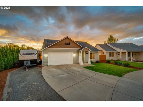 716 E 8th St, Molalla, OR 97038 photo 1