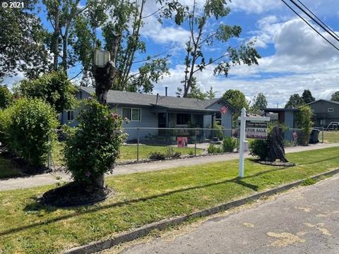 689 D St, Independence, OR 97351 photo 1