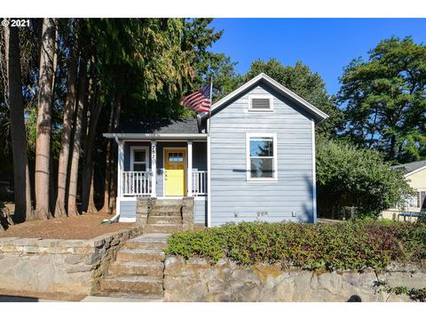 752 SE Sumner St, Camas, WA 98607 photo 1