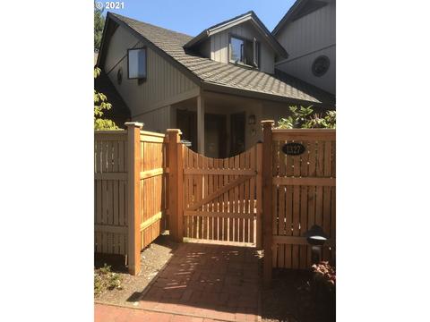 1327 Hammock St, Eugene, OR 97401 photo 1