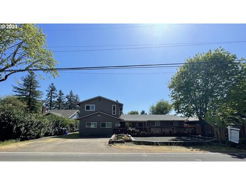 824 Beacon Dr, Eugene, OR 97404 photo 1