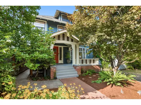 2559 NW Marshall St, Portland, OR 97210