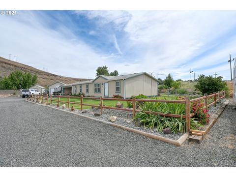 16 SE 18th St, Pendleton, OR 97801 photo 1
