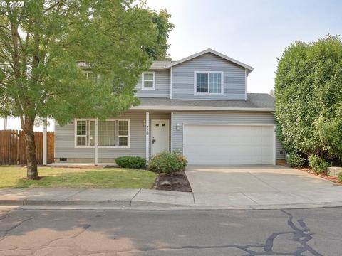 710 Earl Ct, Newberg, OR 97132 photo 1