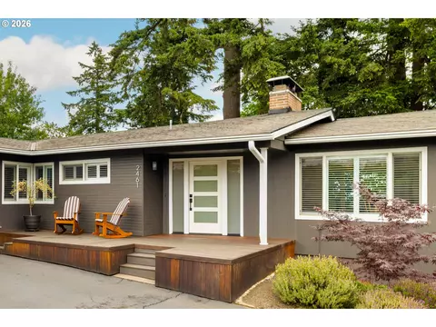 2461 Warwick St, West Linn, OR 97068