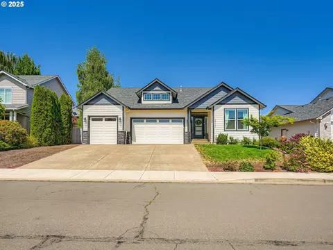 2717 Hoover Ave, Salem, OR 97304