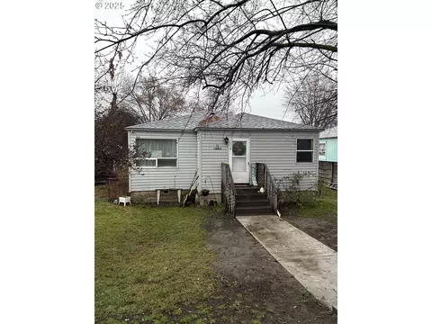 11 S Thielsen St, Echo, OR 97826