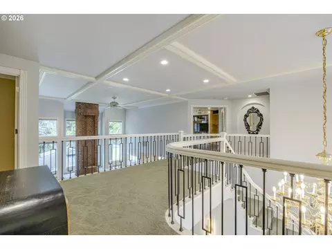 Entry Way - 1564 Regency Dr, Eugene, OR 97401 photo 6 of 6