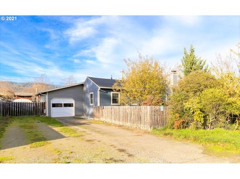 580 E Third Ave, Riddle, OR 97469 photo 1