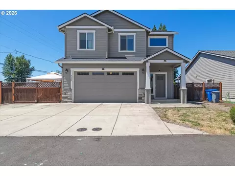 518 Red Cedar Ln, Salem, OR 97301